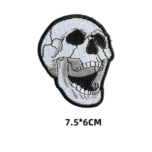 Toptan çevre dostu keçe kafatası rozeti nakış yamalar tasarım ceketler için cırt cırt şapka konfeksiyon aksesuarları - Product Image 3