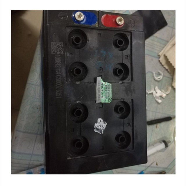 Used/Secondhand Lead Acid Battery Scrap with Lead 99.99%