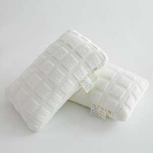 <span class=keywords><strong>Oreiller</strong></span> <span class=keywords><strong>de</strong></span> cou en jacquard tricoté doux, soutien moelleux, <span class=keywords><strong>forme</strong></span> ondulée, rembourrage en mousse à mémoire <span class=keywords><strong>de</strong></span> <span class=keywords><strong>forme</strong></span> 1000g 48x74cm, confort <span class=keywords><strong>de</strong></span> style hôtel - Product Image 3