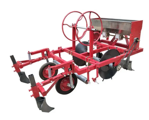 Machine de plantation de patates douces et de revêtement de film Tracteur Machine de pulvérisation et de pose de film montée à l'arrière - Product Image 2