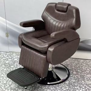 Fauteuil de barbier robuste avec repose-pieds confortable, conçu pour durer dans les salons de beauté très fréquentés - Product Image 4