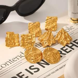 أقراط KITI العصرية ذات الملمس المعدني الهندسي، مطلية بالذهب عيار 18 قيراط، مصنوعة من الفولاذ المقاوم للصدأ، مقاومة للماء، تصميم مميز للنساء - Product Image 1