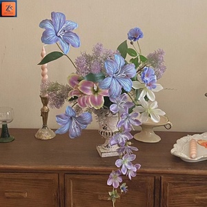 Décorations florales design de salon de luxe français Bouquets chics et fleurs artificielles accessibles Vase Arrangements floraux - Product Image 1