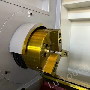 Máquina de torno <span class=keywords><strong>cnc</strong></span> de venda quente CK6136 Luyoung, máquina de torno automático de metal com 3 mandíbulas para cama plana, torno <span class=keywords><strong>cnc</strong></span> com mandril - Product Image 4