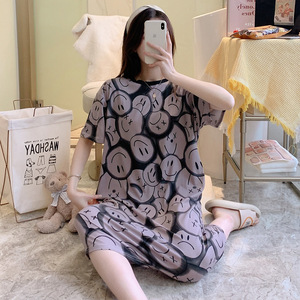 Robe de Nuit Pyjama Douce et Confortable Ample Grande Taille à Col Rond et Manches Courtes pour Femmes - Product Image 1