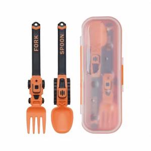 Ensemble de couverts pour enfants en forme de moto, 2 pièces, fourchette et cuillère, avec boîte de rangement, adapté à la maison, à l'école ou pour les pique-niques - Product Image 3