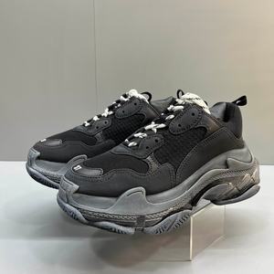 Chaussures de sport tricotées de luxe de marque de créateur pour hommes et femmes – Qualité supérieure, élégantes, respirantes, amortissantes, anti-odeur, pour la marche - Product Image 3