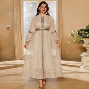 Vestido Largo Elegante de Estilo Europeo y Americano con Mangas Bordadas de Inspiración Oriental para Mujer - Product Image 1