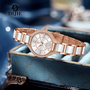 Nouvelle montre-bracelet pour femme en fausse céramique, mouvement à quartz délicat, bracelet en alliage tendance, résistante à <span class=keywords><strong>l</strong></span>'eau 30M, aiguilles romaines - Product Image 4