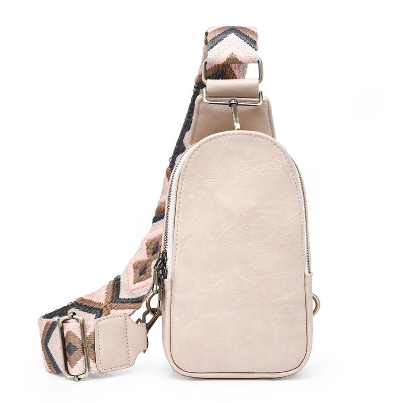 สีขาวนวล