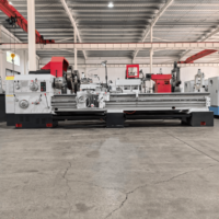 Tour horizontal universel manuel de précision professionnel CW6180*3000 pour métaux, usage intensif