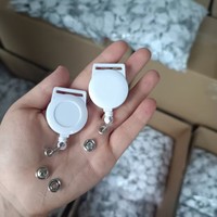 En gros usine, porte-badge rétractable Yoyo durable avec logo personnalisé, largeur 3,2 cm, longueur 60 cm, boucle télescopique facile à tirer, avec cordon de suspension