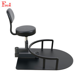 Sillón de Barbería Todo en Uno con Elevación Hidráulica y Giratorio - para Cortar, Afeitar y Peinar - Product Image 4