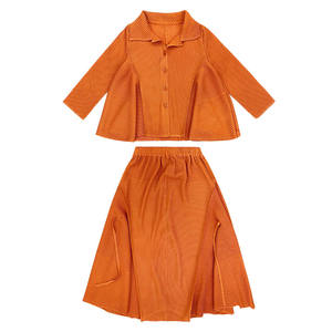 2024 Miyakeปลา-<span class=keywords><strong>Scale</strong></span>จีบไม่สม่ําเสมอแขนยาวหลวม 2 ชิ้นคอPolo Classyสีทึบสไตล์ฤดูร้อนผู้หญิงชุด - Product Image 2