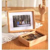 Cadre photo rectangulaire en bois massif de noyer, fabrication directe usine, cadre épais pour affichage de photos sur bureau ou étagère, personnalisation OEM, vente en gros
