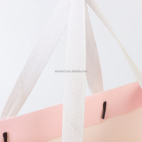 Emballage cadeau en papier personnalisé de luxe, écologique, recyclable et réutilisable, avec poignée en corde de coton et impression dorée, sac de shopping