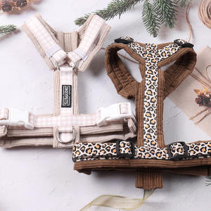 OEM/ODM pencetakan tipe H tali kekang anjing dengan Aksesori logam tugas berat beludru korduroi Harness pribadi untuk kucing - Product Image 4