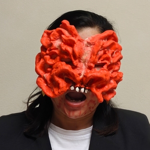 Masque de zombie réaliste en latex, effet sanglant, pour cosplay d'horreur, idéal pour Halloween, événements et mascarades. - Product Image 2