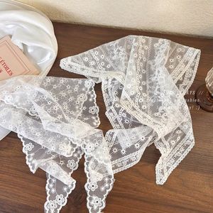 Nouveau Foulard Triangle Rétro Doux en Dentelle et Maille à Motif Floral pour Femmes et Filles, Accessoire Cheveux Type Bandana - Product Image 6