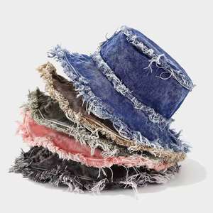 Chapeau Bob Personnalisé avec Logo Brodé 3D – Nouvelle Collection Été 2024 – Tendance Vintage en Jean Délavé et Effiloché – Chapeau de Soleil Style Distressed - Product Image 1
