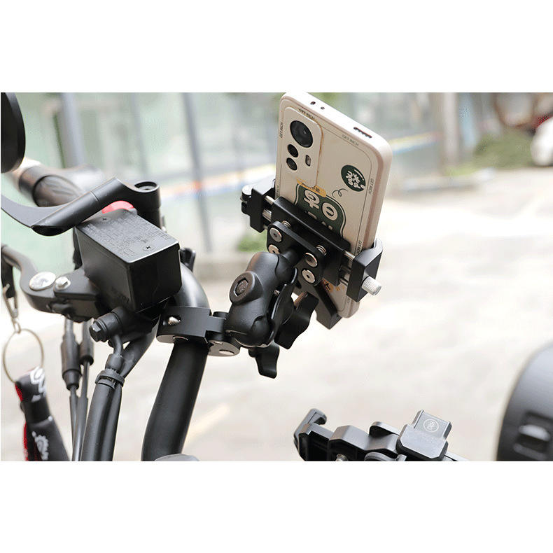 Juego de clips para motocicleta con absorción de impactos