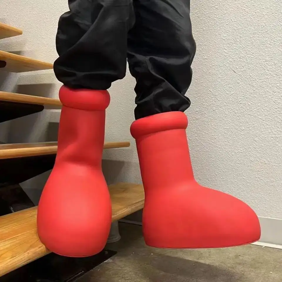2023 Source Factory New wholesale fashion trendy men waterproof rain EVA rubber shoes custom women big red cartoon boots
