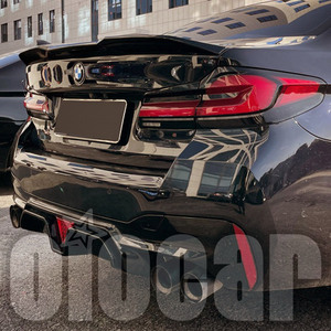 ชนิดใหม่ M5 CS สไตล์มันวาวสีดำ LED ด้านหลังกระจายสปอยเลอร์สำหรับ Bm G30 G31 5ชุด - Product Image 3