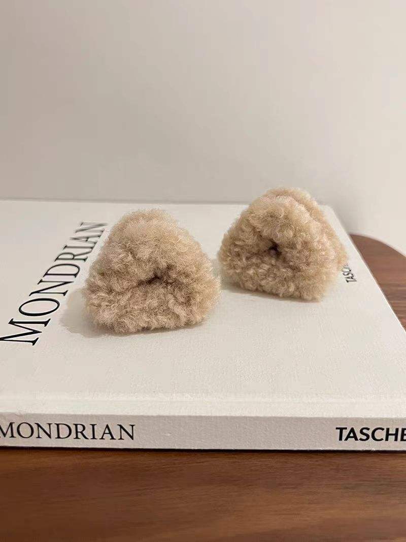 คลิปหนีบผมหูแมวสีขาวนวล