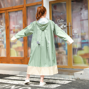 Imperméable pour adulte Style long Veste de pluie imperméable pour femmes pour les voyages et les visites en plein air Poncho de pluie personnalisé résistant pour la pluie lourde - Product Image 4