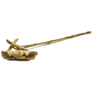 Adorno Artesanal de Hoja de Loto de Bambú con Tallado de Sapo Dorado para Decoración de Estudio, Pieza de Arte Coleccionable, Origen Anji - Product Image 5