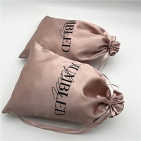 Pochette de rangement pour extensions de cheveux humains avec logo personnalisé sacs d'emballage pour perruque sacs à cheveux en satin de soie rose doré avec cordon de serrage pour faisceaux