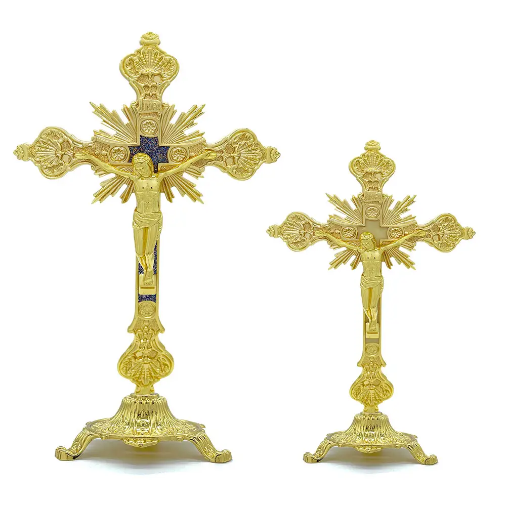 HT all'ingrosso oro sacro placcato croce per la casa chiesa decorazione della tavola religiosa preghiera in piedi in metallo croce gesù crocifisso decorazione