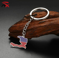 Porte-clés Souvenir en Alliage avec Pendentif Carte du Drapeau National d'Haïti, Vente en Gros Directe Usine Chine