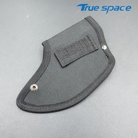 Couteau à lame fixe en acier inoxydable avec surface hautement polie. Convient aux deux mains. Poignée en corde de nylon noire