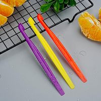 Nouvel éplucheur manuel en plastique pour agrumes et oranges, avec conception à ouverture facile, couleur néon vif – Outil de cuisine pour fruits et légumes
