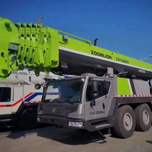 Grue Zoomlion 220 tonnes ZTC2200 bien entretenue, solution de levage haute fiabilité avec pièces de qualité d'origine - Product Image 1