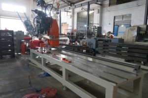 Meixin автоматический cnc 5 оси 2 сверления и 1 тафтинга машина для очистки солнечной панели щетка роликовая щетка делая машину - Product Image 6