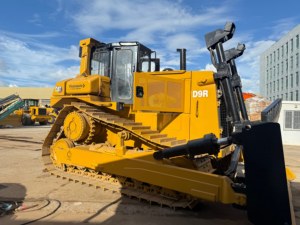 Bulldozer CAT D9R Usado con Bajo Tiempo de Inactividad, Unidad de Trabajo Pesado para la Distribución de Residuos Mineros y Remodelación de Terrenos - Product Image 1