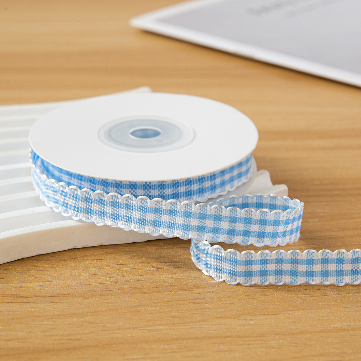 Ruban à carreaux bleu clair en dentelle 1 cm 10 yards