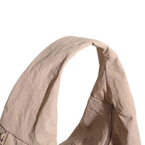 Sac à dos imperméable ultra léger pour femmes, personnalisable en sac à bandoulière multi-usages - Product Image 6