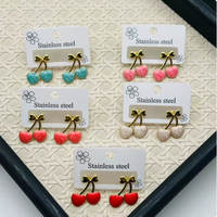 RINHOO - Aretes de Acero Inoxidable al por Mayor, con Esmalte, Diseño de Cereza, Mariposa y Flor, Chapados en Oro, Antialérgicos, Joyería de Moda para Mujer