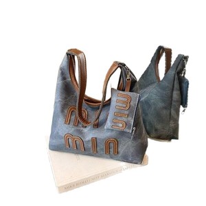 Einzigartige, schöne, modische, wasserdichte Umhängetasche, 2025, neu, lässig, retro, große Kapazität, Damen, einfarbig, vielseitig kombinierbar - Product Image 5