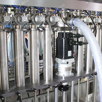 Machine de remplissage entièrement automatique avec plusieurs buses pour équipement de remplissage de pâte de crème liquide visqueuse