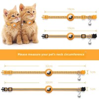 Collier pour chat et chien en nylon rembourré réfléchissant, rubans, motif uni, fermeture à bouton, étanche, porte-étiquette Air Tag compatible avec les étiquettes Air Tag d'Apple