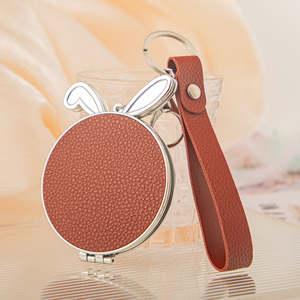 Miroir compact en plastique en forme d'oreilles de lapin avec porte-clés, miroir de voyage pliable double face, finition argentée, 8x8cm, animal mignon - Product Image 1