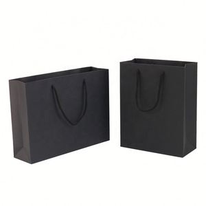 Sacs de shopping en papier kraft recyclable de luxe personnalisés avec poignée en corde de coton et logo pour vêtements, couleurs blanc/noir - Product Image 4