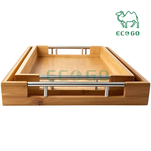 Juego de bandejas rectangulares de bambú con asa de metal, diseño moderno hecho a mano, acabado brillante para uso en la cocina y servicio de alimentos - Product Image 5