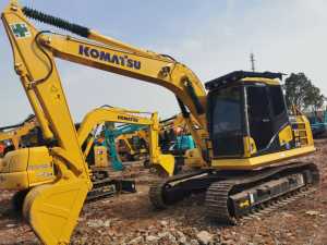 Excavadora Japonesa de Segunda Mano Komatsu PC130 de 13 Toneladas con Diseño de Excavadora Hidráulica sobre Orugas para Maquinaria de Construcción y Minería - Product Image 2