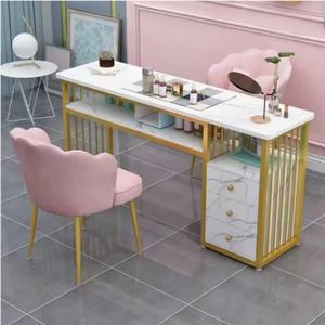 Station de manucure moderne et élégante, mobilier de salon, bureau à ongles en bois avec chaise, table de manucure en métal pour chambre à coucher ou usage en centre commercial - Product Image 1