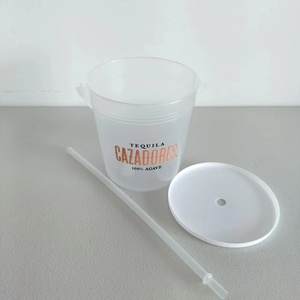 Logo personnalisé 1000ML seau à rhum en plastique <span class=keywords><strong>Belaire</strong></span> avec couvercle et <span class=keywords><strong>bouteille</strong></span> d'eau avec paille avec poignée et nouveau seau à glace à jus imprimé logo - Product Image 2